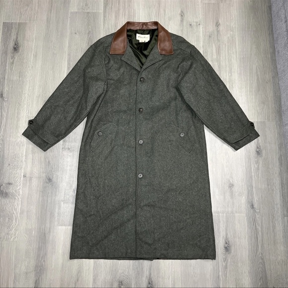Men's Gray Wool Coat with Brown Leather Collar